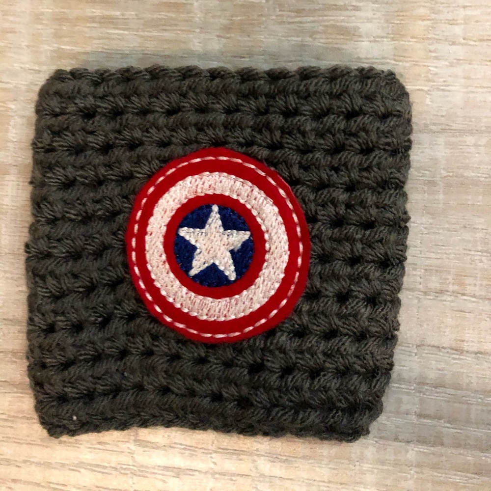 Captain America cup cozy